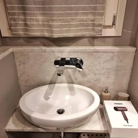 Gazzana Corner House Apartment