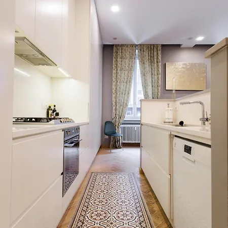 Apartment Gazzana Corner House Milan
